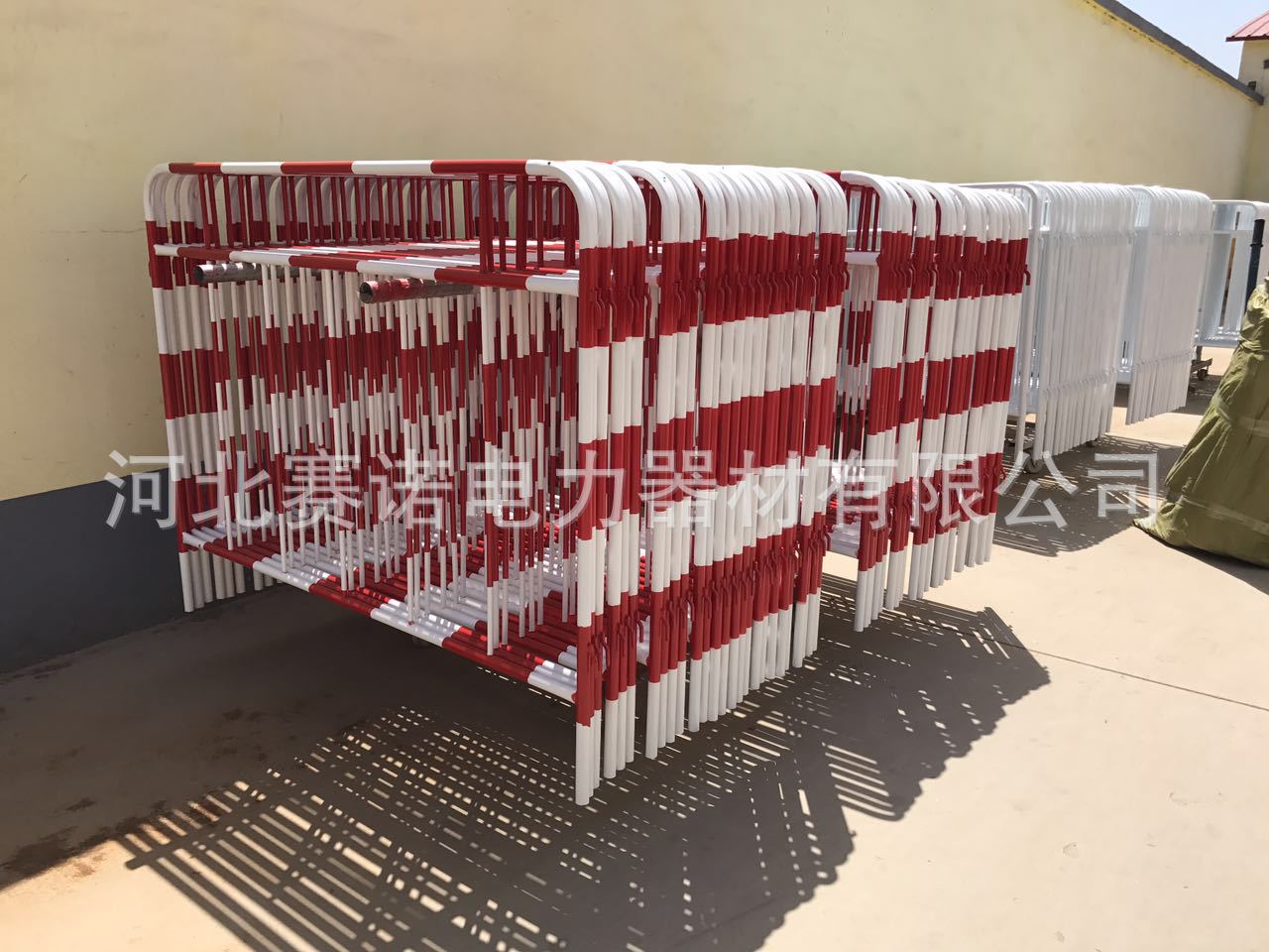 铁管红白组合式安全围栏 变电站可移动式护栏 临时施工隔离铁马