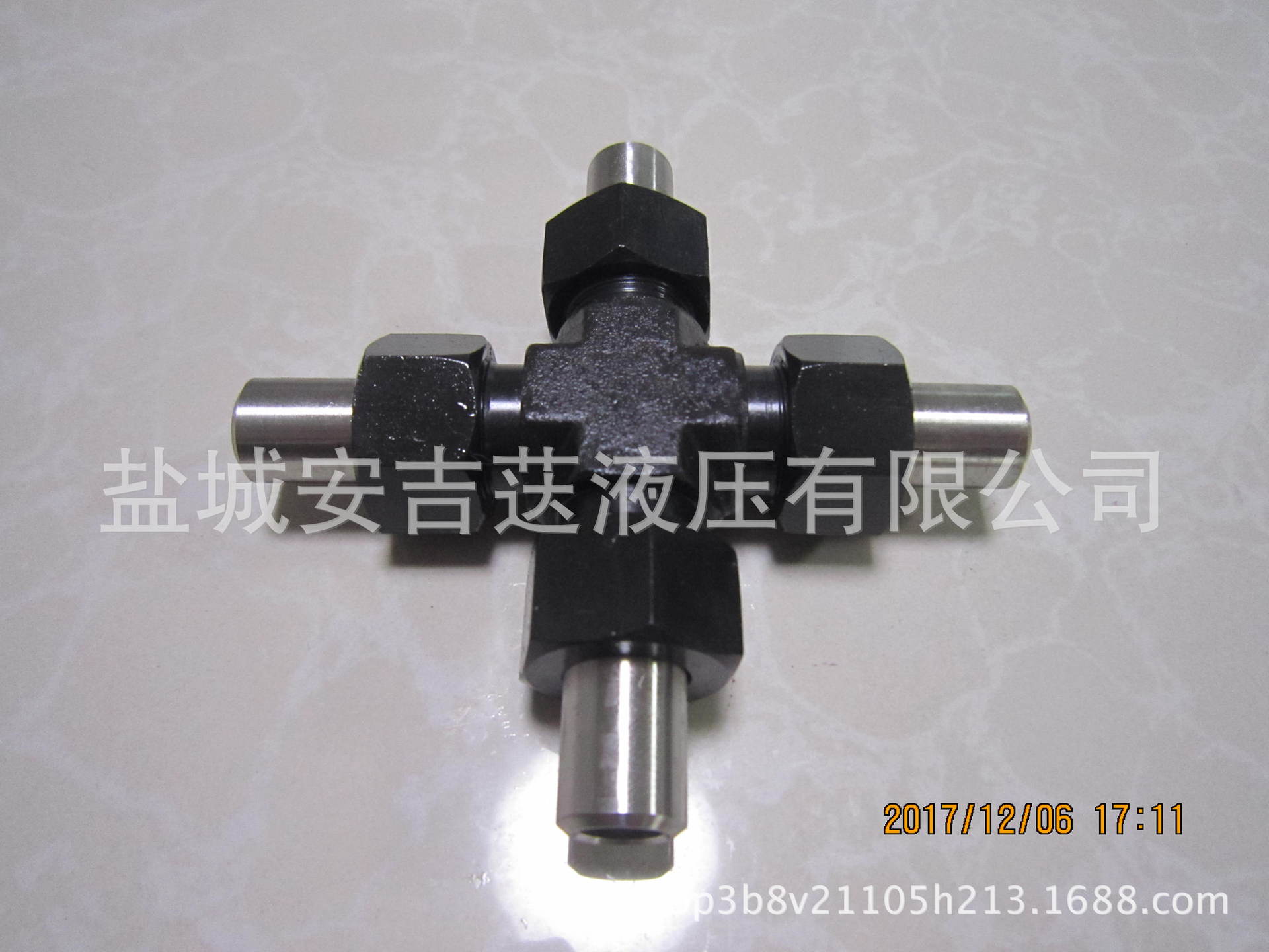 厂家直供 焊接式四通管接头  JB973-77