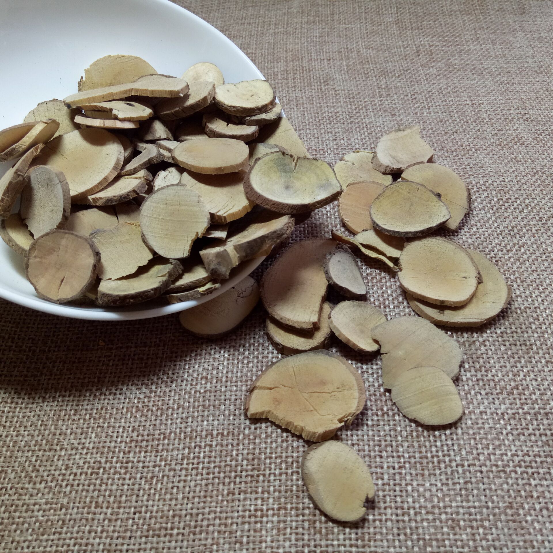 Wu Yao Dried Lindera Root Slices 500g Traditional Chinese Herb for Decoction and Culinary Use overview