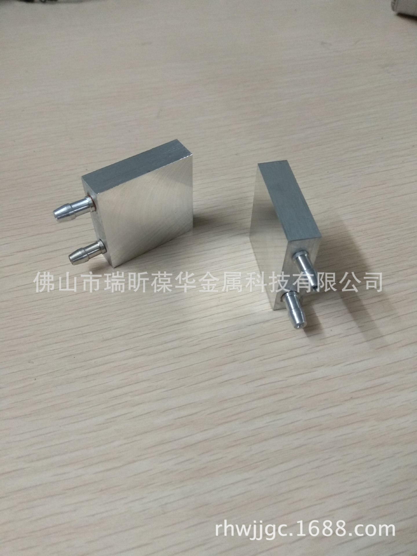 水冷头冷 热交换器主板的CPU 北桥 和CPU供电散热 半导体制冷片