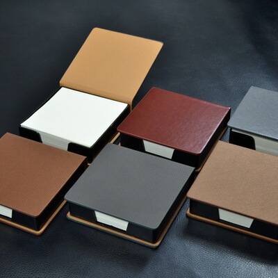 现货 仿皮方形便签盒 便签纸收纳盒办公文具  可定制LOGO