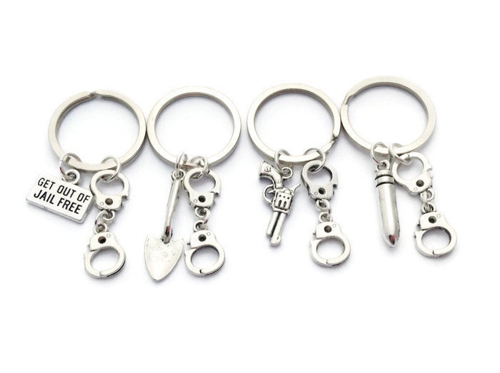 European and American Foreign trade jewelry handcuffs bullet combination letter pendant sisters good friends prison break keychain