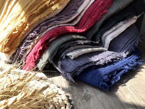 Cotton and linen scarves for women, new hanging-dyed contrasting color gradient stitching oversized scarf, retro literary style shawl, Mori series for women