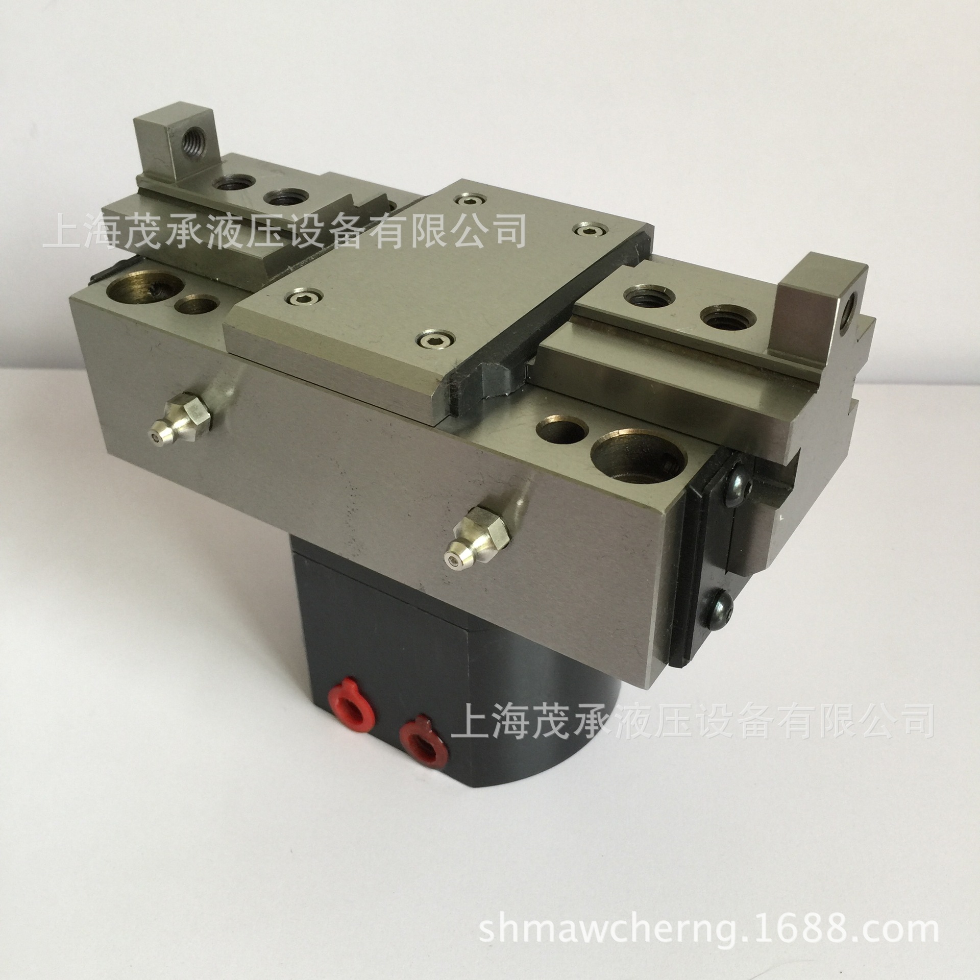 自动对心夹具,自动定心夹具,自动装夹夹具_大山谷图库