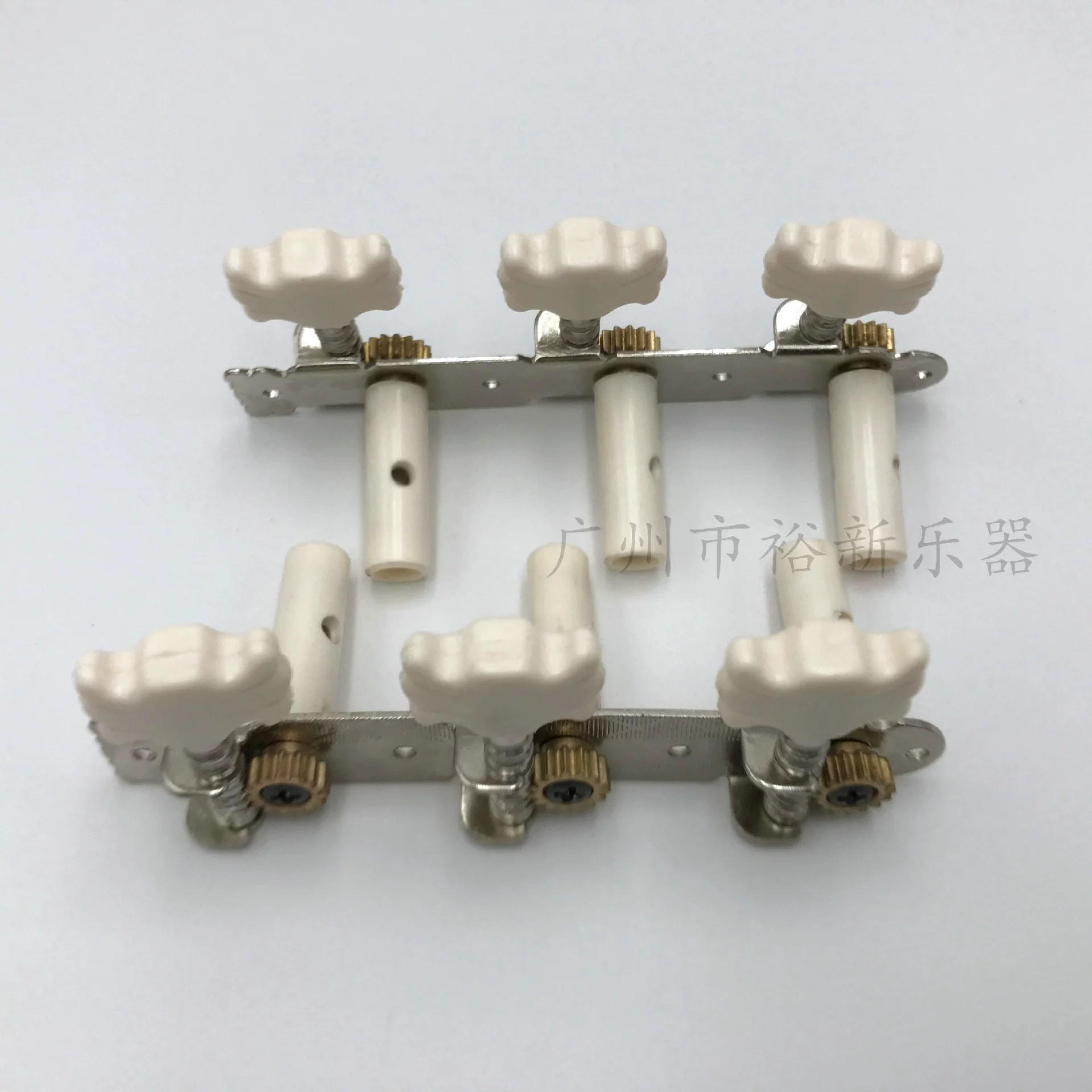 Yuxin Musical Instrument Wooden Guitar String Roller Short Sanlian Flower Head Plastic String