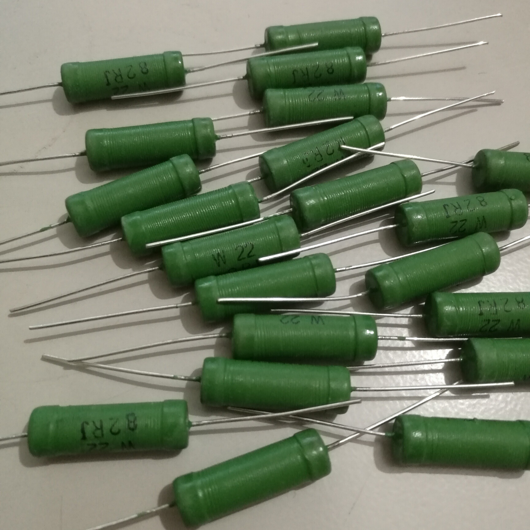 厂家直销高品质色环线绕电阻器1/2W  1-470R