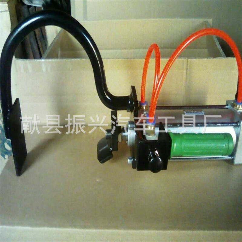 气动夹胎器 真空胎扒胎工具 摩托车修理工具 气动夹胎工具125cc