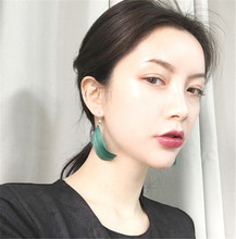 麻辣饰品 韩国进口复古华丽气质轻盈羽毛 闪亮小钻 耳环 绿色
