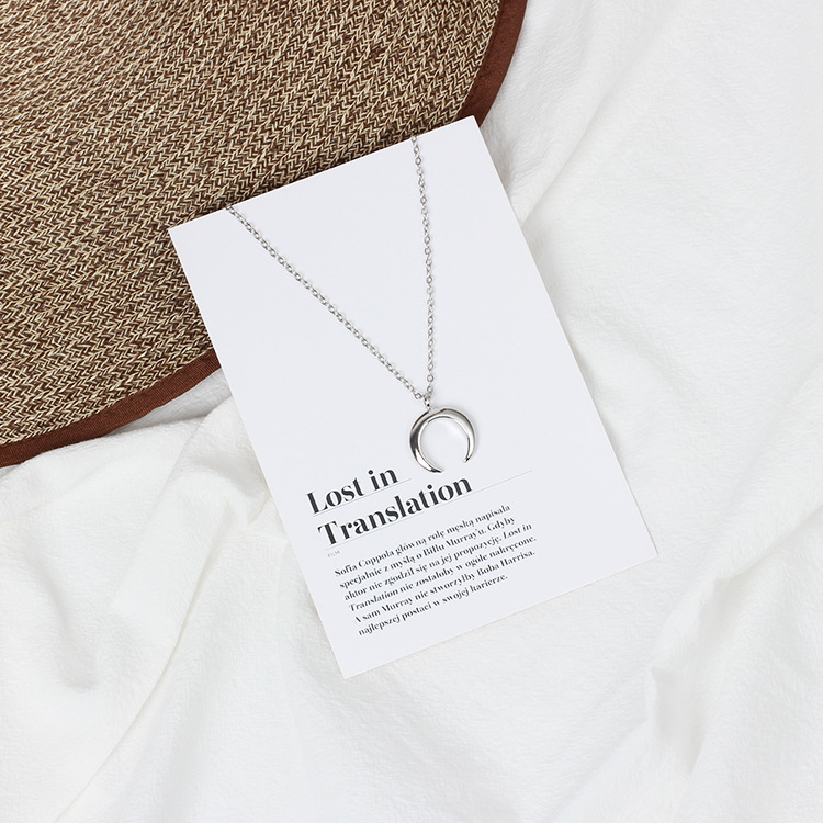 Personalized For Girls Necklace Metal Horn Arc Clavicle Chain Hot-selling New Arrival Refreshing Jewelry display picture 2