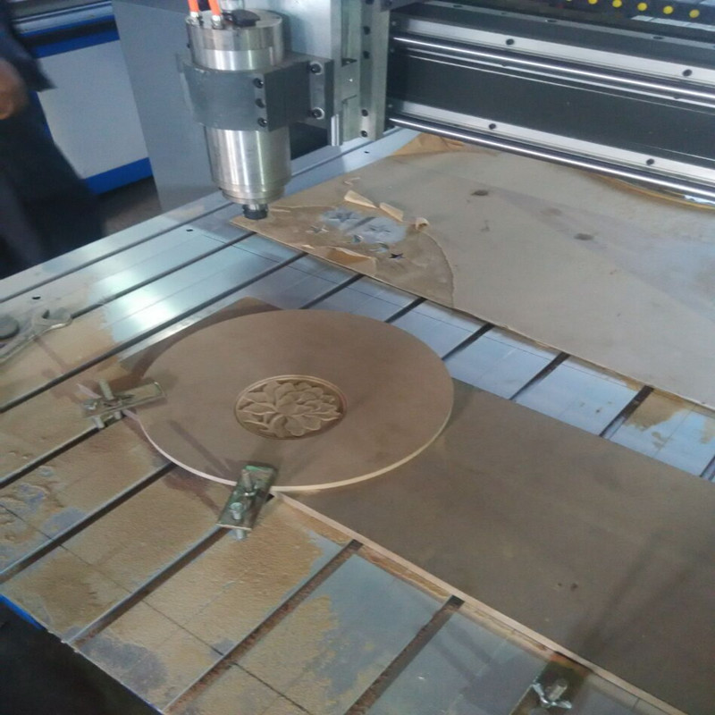 数控广告雕刻机 三维立体雕刻机 佛像雕刻机 密度板雕刻机 参数