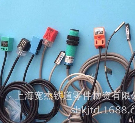 接近开关Bi2-M12-AN6XE2E-X2E1-ZE2E-X3D1-N-Z