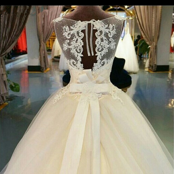 lace wedding dress for bride