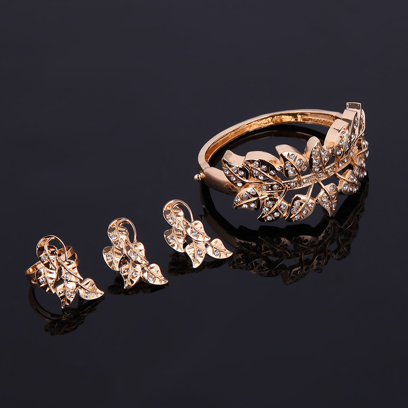New crystal leaf-shaped geometric jewelry four-piece set