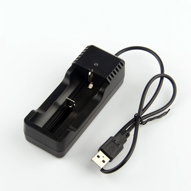 充电器批发18650锂电池充电器usb接口充电电池充电器26650充电器