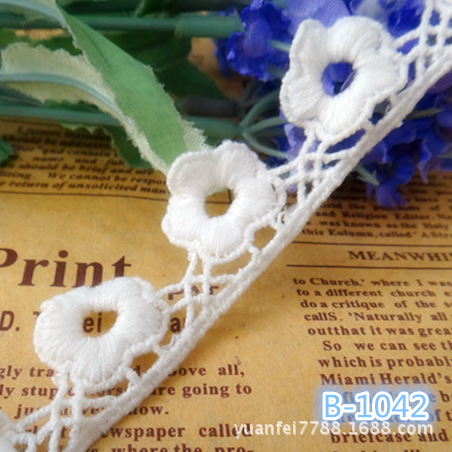 B-1042纯棉水溶小梅花蕾丝刺绣花边DIY纺织服装辅料2.2cm批发