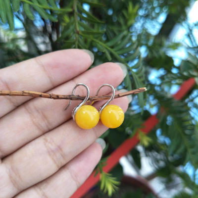 Manufactor S925 Silver Ear Studs Ladies Set Beeswax Amber Ear Studs Bead Pendant wholesale