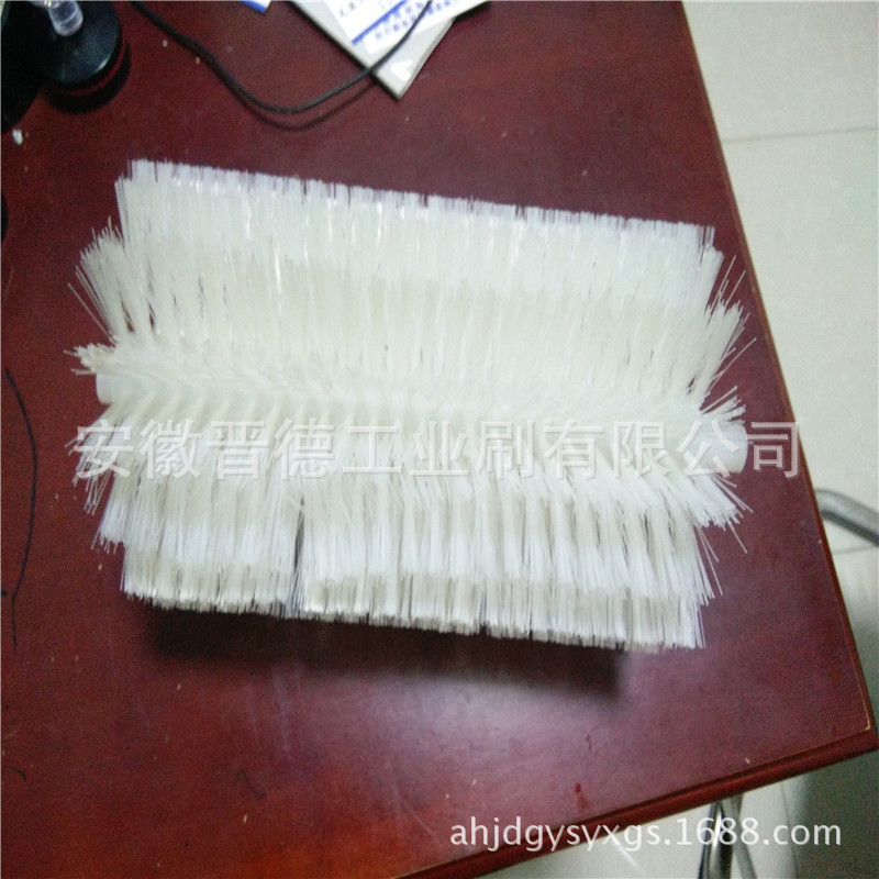 供应各种异形刷，铝盘毛刷，压边毛刷，磨毛机刷辊打粉机毛刷