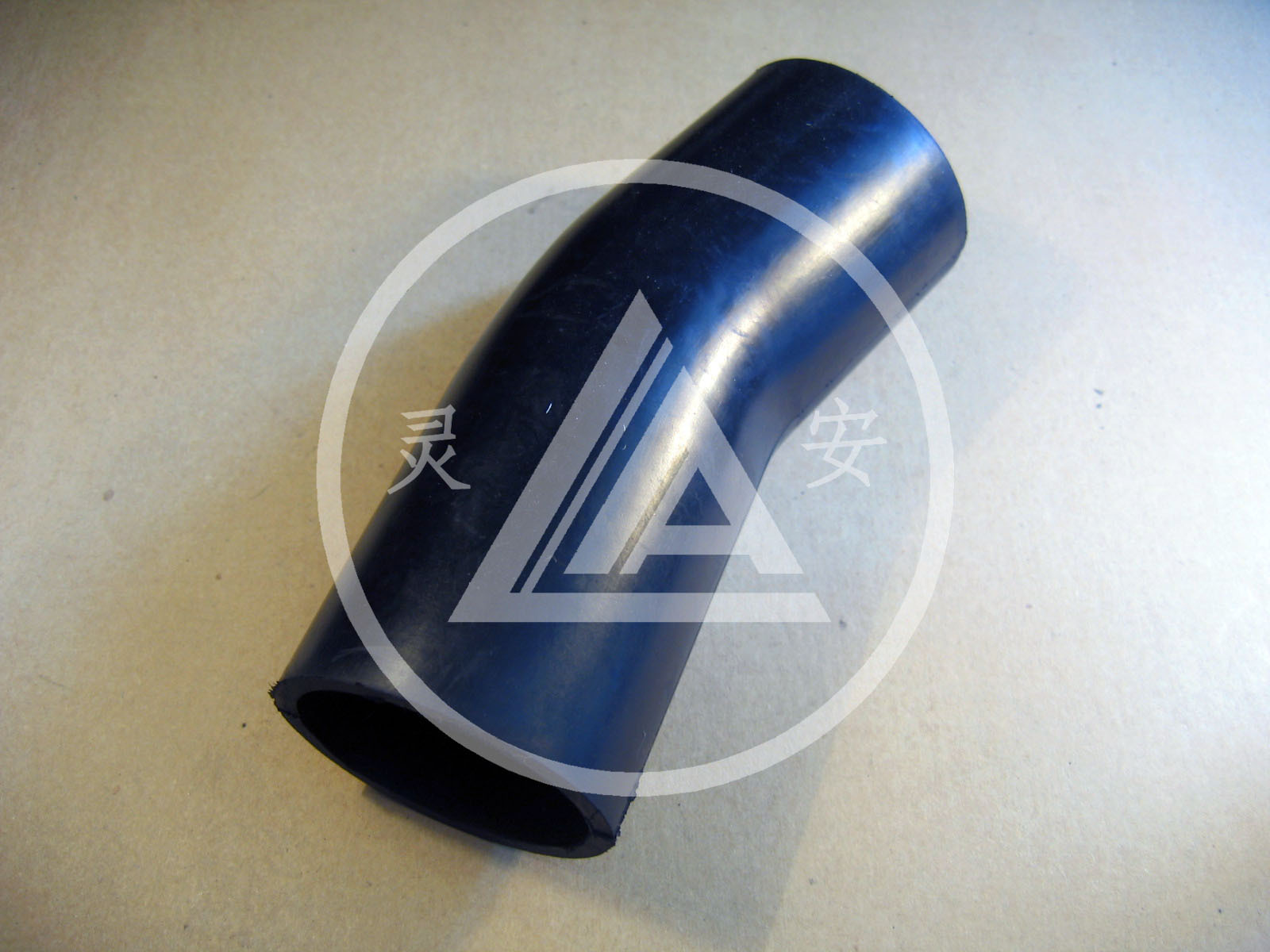 厂家供应462加油管 橡胶汽车配件 空滤器配件