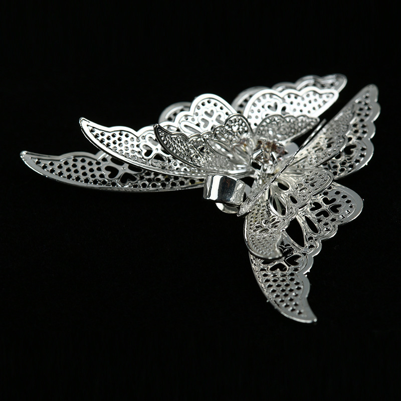 Labret stud lip piercing jewelry styling detail