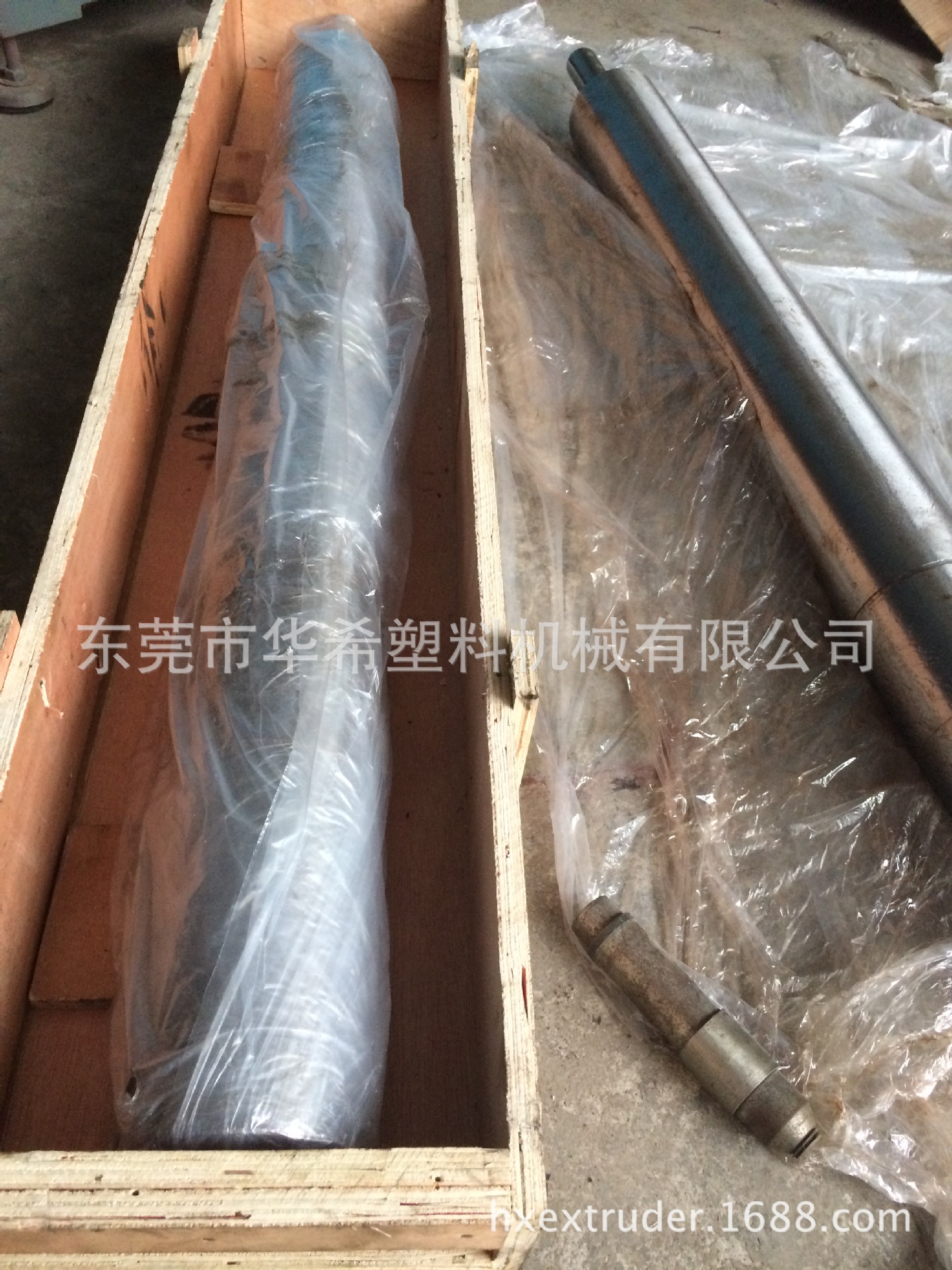 隆亨机螺杆料筒