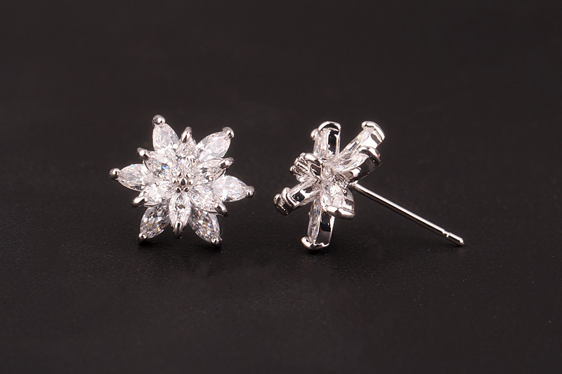 1 Pair Ig Style Sweet Flower Plating Inlay Copper Alloy Zircon Ear Studs display picture 4