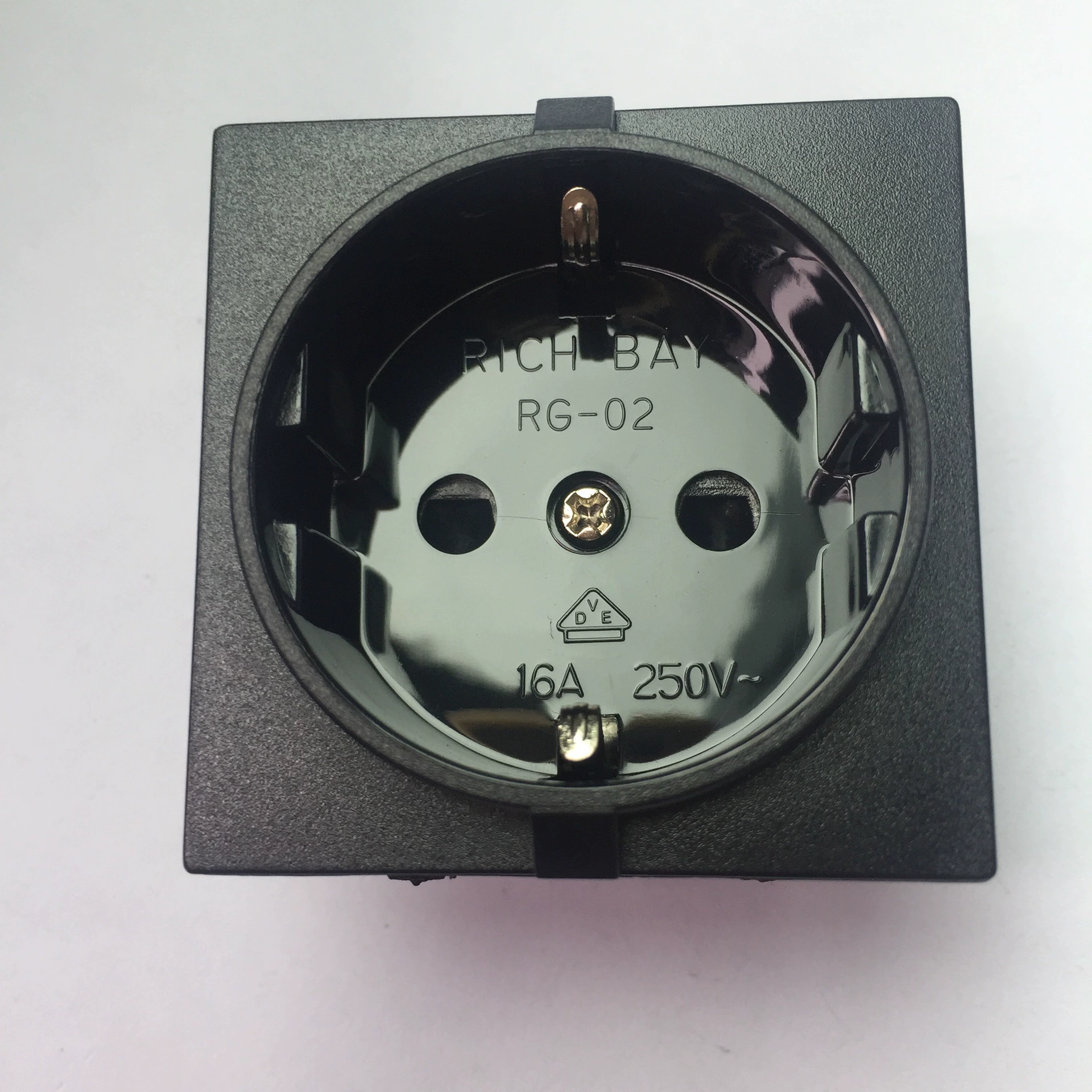 Supply Germany socket European standard mother seat e-08, socket RG-02 lock screw socket