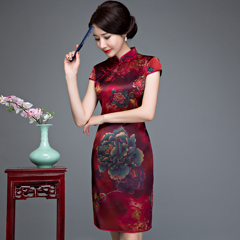 Chinese Dresses Qipao silk Qipao temperament mother dress mulberry silk short sleeve slim retro flag