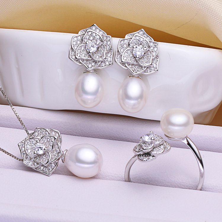 欣韵珠宝 山茶花套装 925纯银淡水珍珠耳环/吊坠/戒指 韩版三件套|ru