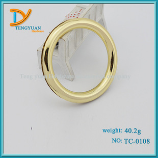 �S��ֱ�N �ִ���������� Ů�������b������  �Ͻ�С����Ȧ