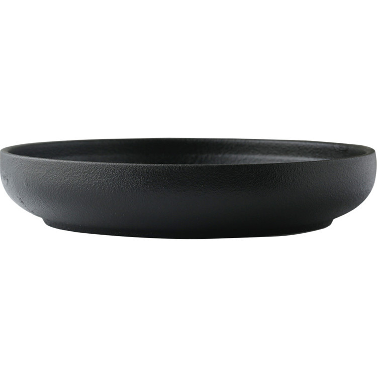 Elegant Japanese Tableware