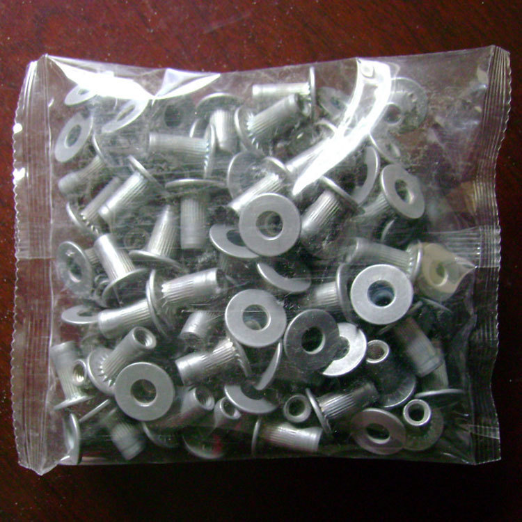 链斗式螺丝饼干香皂包装机 立式包装机 洗衣皂包装机 不规则物料