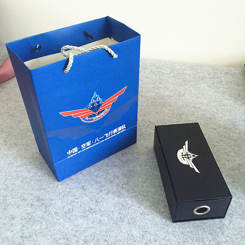 产家销售八一表演纸盒手提袋套装专用眼镜盒纸盒各种包装盒