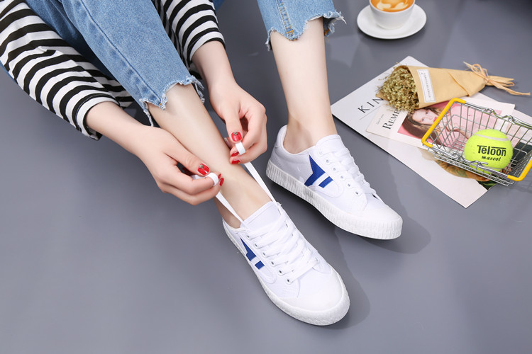 Modern Blue Casual Shoes on Feet