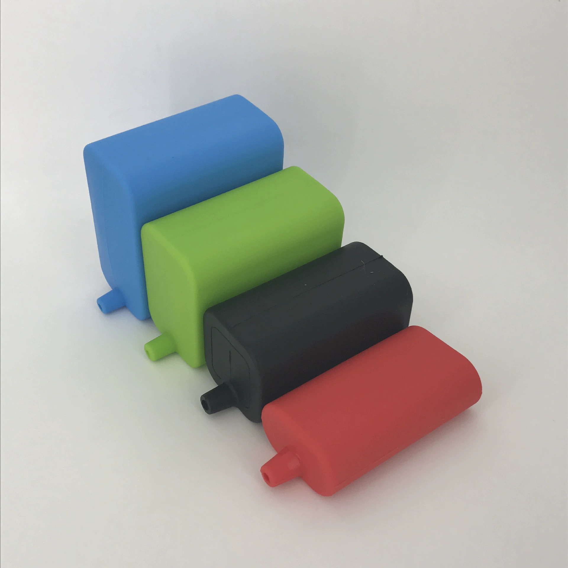 Изготовитель рукава силикона батареи 18650 свободного не-выскальзывания силикона образца 2 4 6 8 кабеля высокотемпературного водоустойчивый