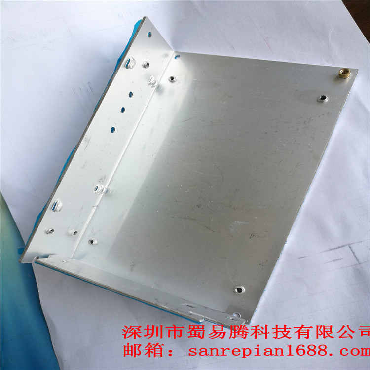 生产订制铜、不锈钢铆柱、滚花自锁螺母散热片铝壳专用