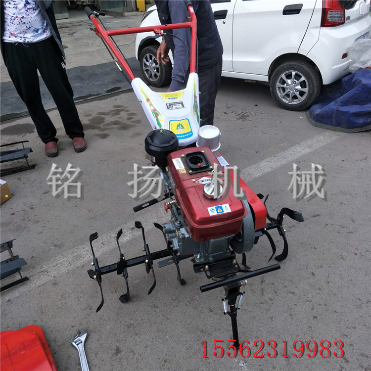 手扶拖拉机旋耕犁地机 15马力微型耕整机 四驱旋耕机特点