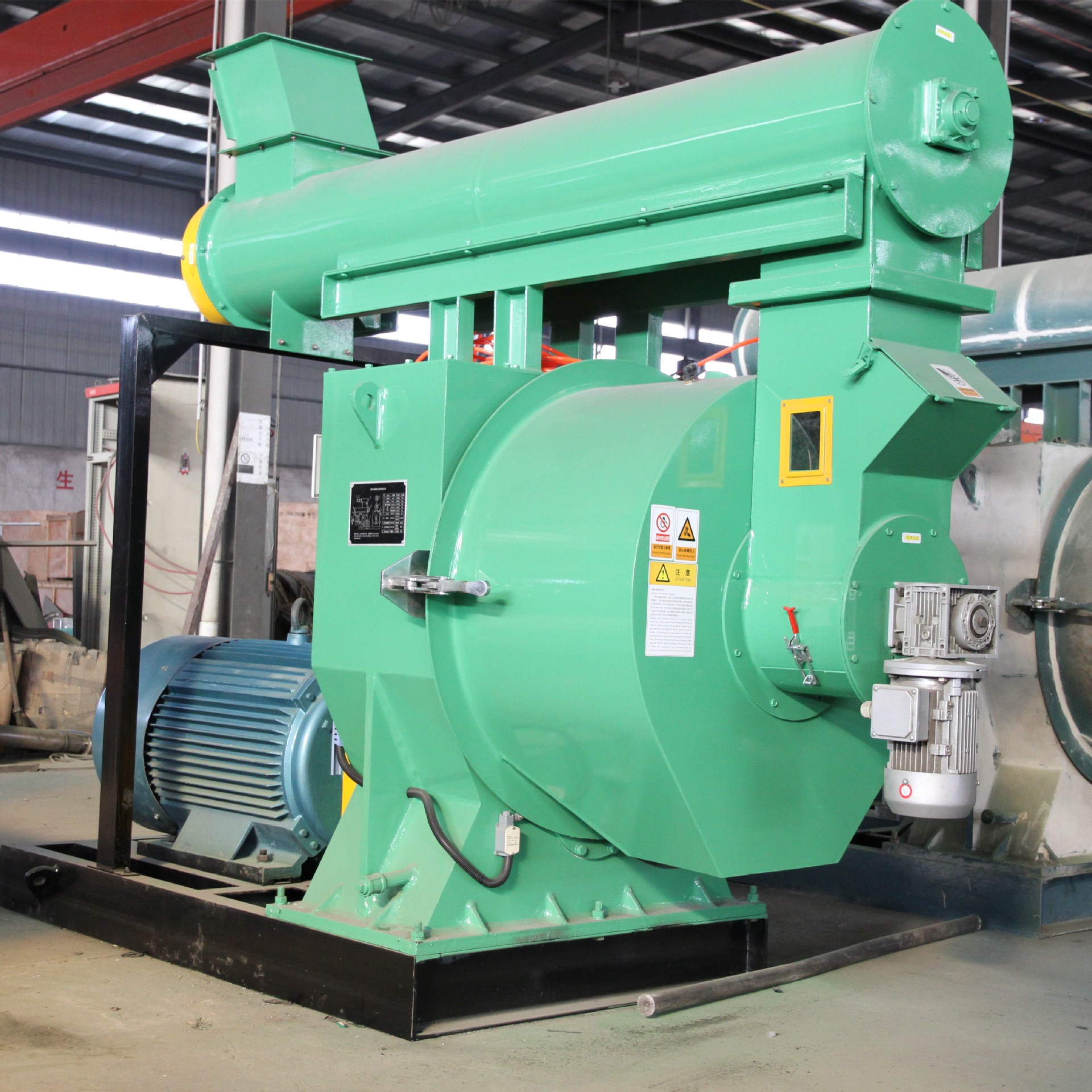 重庆的客户420生物质颗粒机