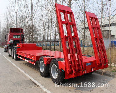 库存处理挖掘机低平板  工程机械专用  梁山挂车 半挂车价格