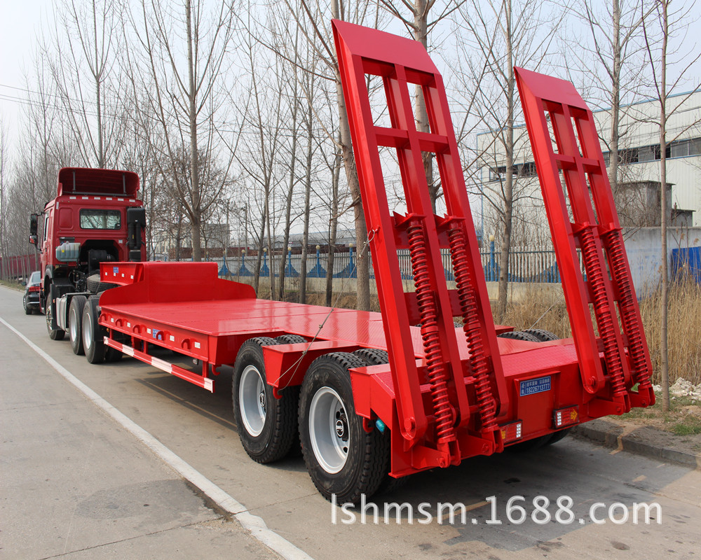 库存处理挖掘机低平板  工程机械专用  梁山挂车 半挂车价格