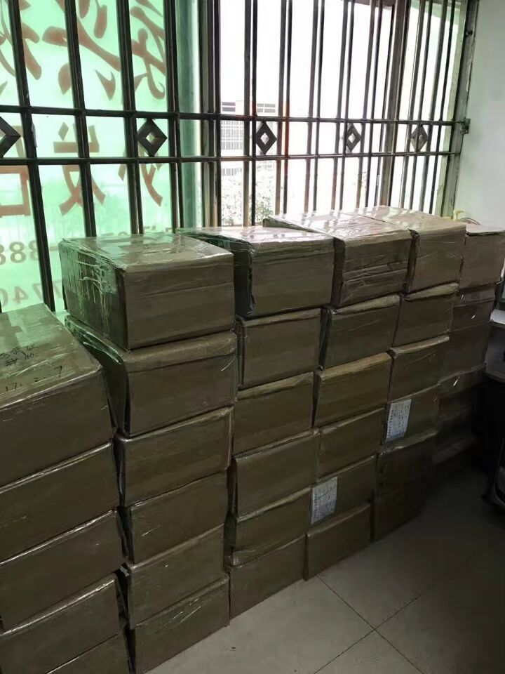 Red corundum picture material.jpg3