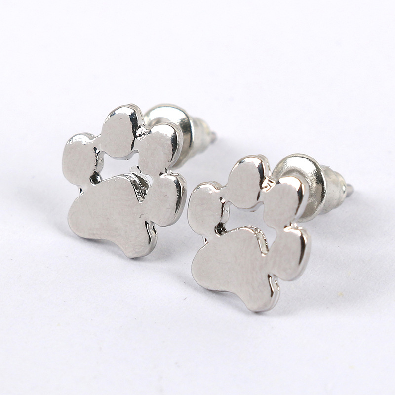 Labret stud lip piercing jewelry styling detail