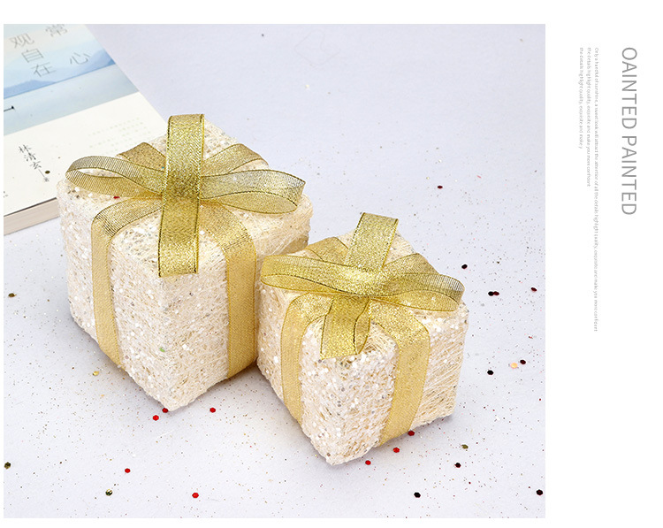 „8 cm Weihnachtsgeschenkset aus Jutefasern – Dekorativer Schmuck für Baum, Party und Heimdekoration (Gold/Rot/Weiß)“_voghion.com