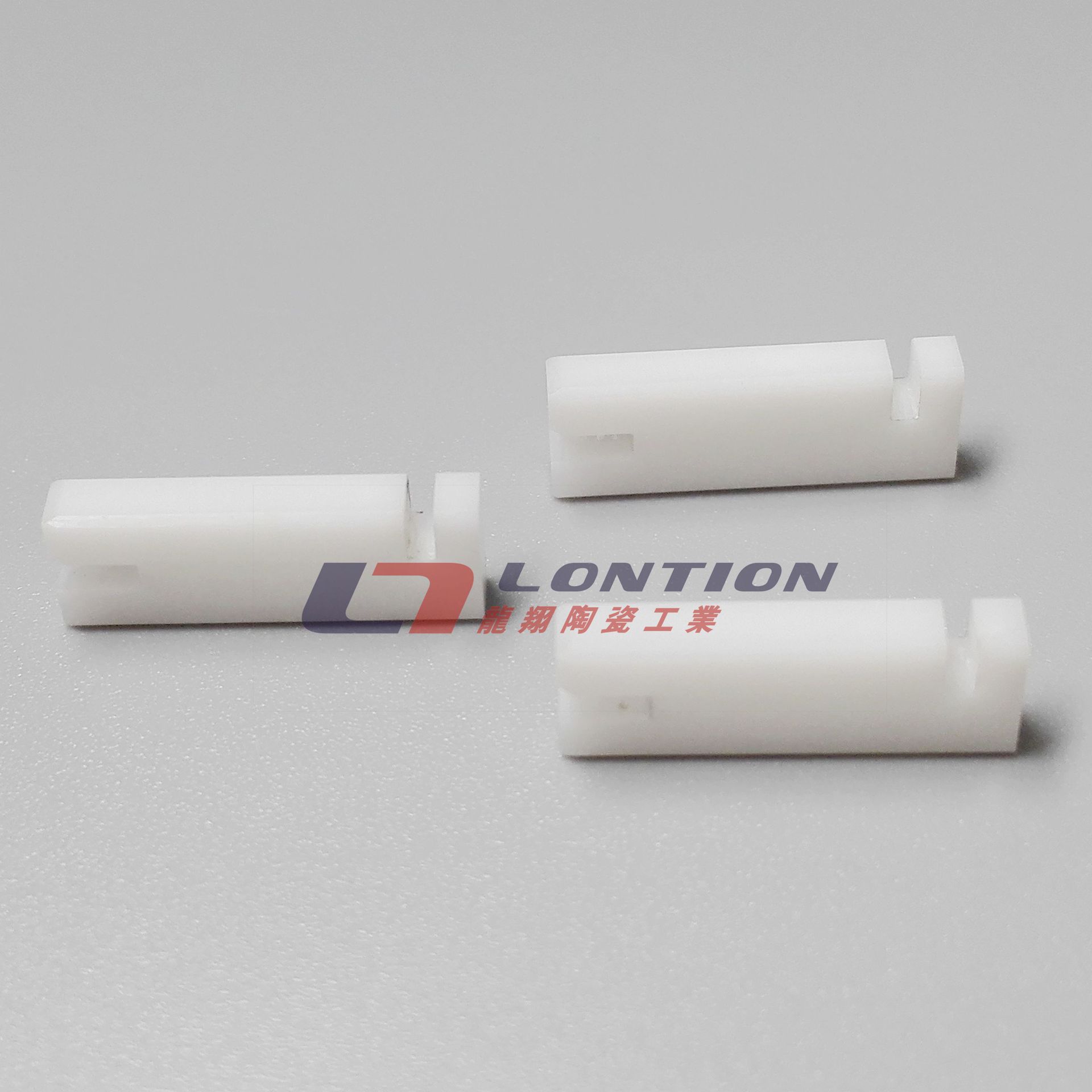 加工定制 氧化锆陶瓷配件 耐磨高强度开槽陶瓷片卡槽陶瓷垫片