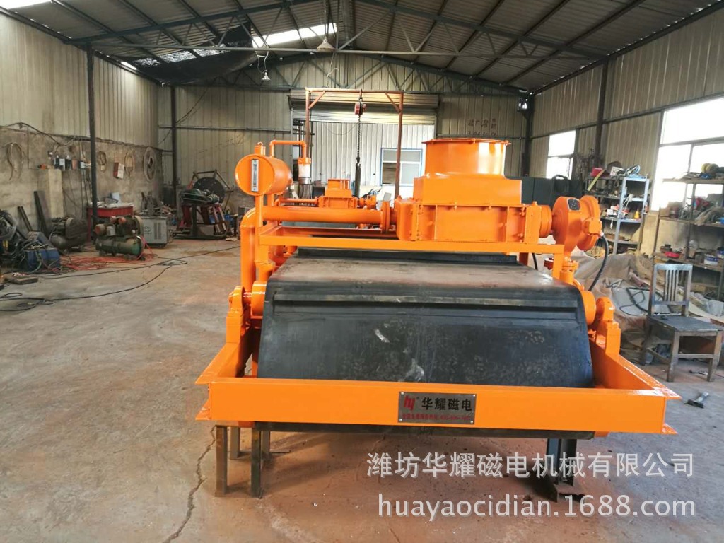 油冷电磁自卸式除铁器 强磁除铁器 电磁除铁器