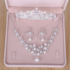 Bridal jewelry pearl crown necklace earrings three piece suit wedding dress wedding accessories hot sale low price