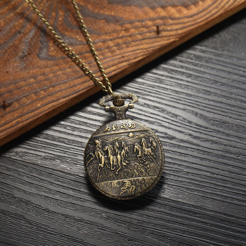 Foreign trade retro pocket watch jewelry accessories wholesale bronze hanging watch creative decorative watch large digital European and American quartz watch