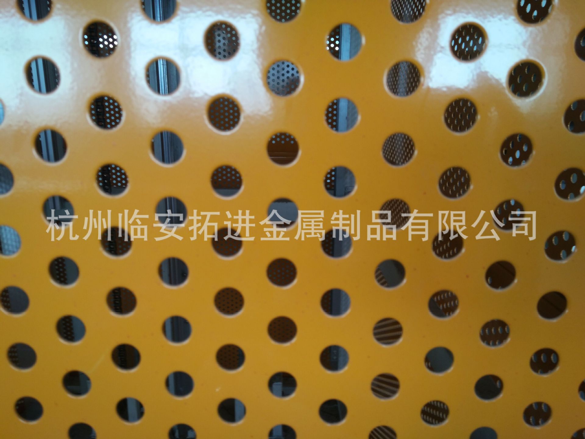 供应苏州静音房冲孔板、圆孔冲孔板、圆孔大小质量
