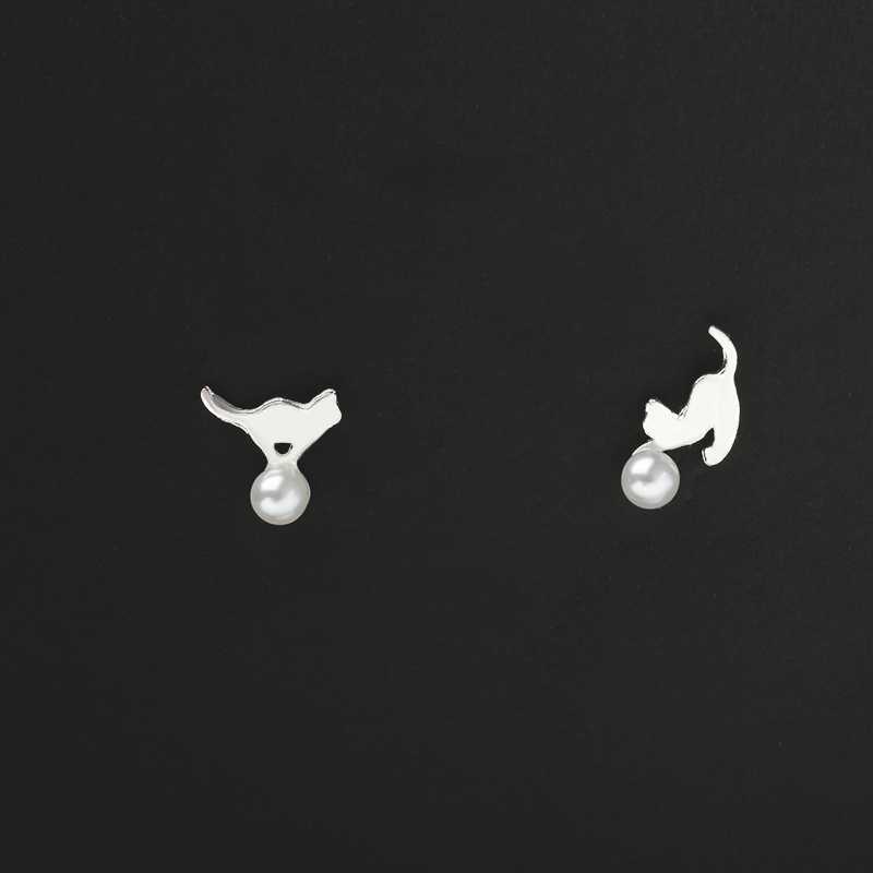 Simple Pearl Cartoon Cat Ear Studs Korean Fashion Allergy Animal Ear Jewelry Wholesale display picture 8