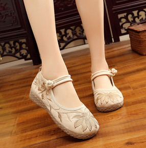 Old Beijing cloth shoes comfortable soft bottom single comfortable embroidered shoes Chinese folk qipao old  beijing tang suit hanfu shoes for women girls bottom