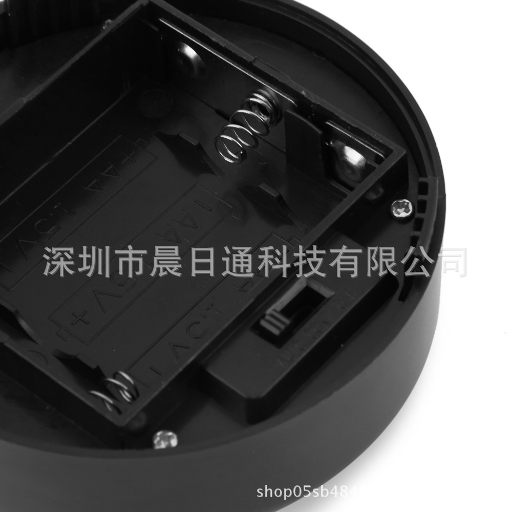 1449195463412-P-3530565